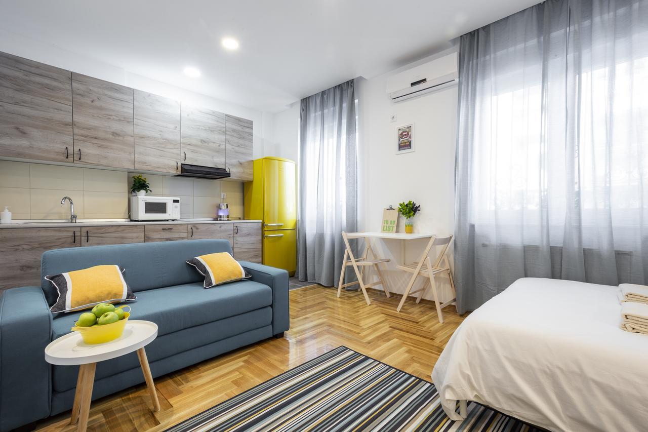Giallo Apartment - Free Private Parking Novi Sad Exterior photo